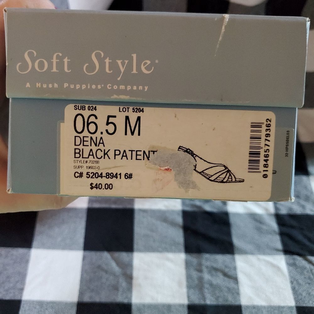 Soft Style Heels  - Picture 12 of 12